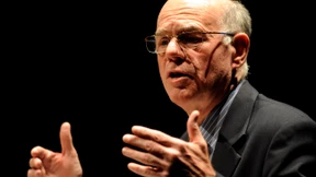 Lammert will EU-Beschlüsse prüfen