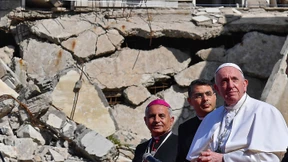 Papst besucht vom IS zerstörtes Mossul