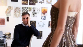 Der Schnitt ist das Kleid