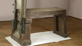 Sollte man diese Guillotine zeigen oder im Depot lassen?