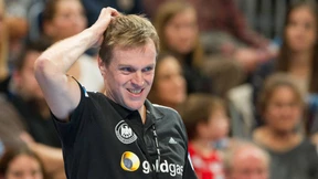 Vor dem Aufbruch wird angeklagt 