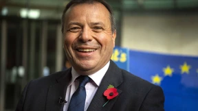 Brexit-Finanzier Arron Banks entlastet