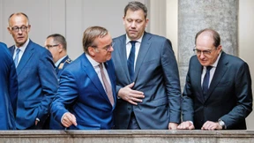 Eine Sitzung zum Ernst der Lage