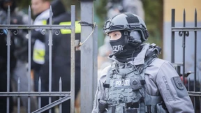 Clanmitglied wegen Angriffs auf Polizistin angeklagt