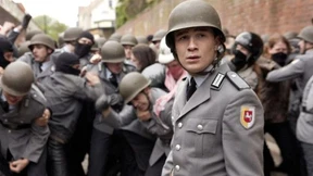 Hurra, hurra, die Kaserne brennt!