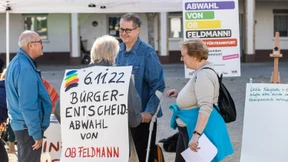 Der Abwahlkampf gegen Feldmann hat begonnen