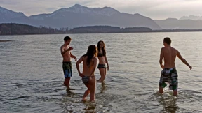 Der Erbe, seine Freunde und der tote Onkel