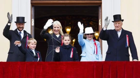 Norwegens Königsfamilie fährt zum Jubiläum Ski 