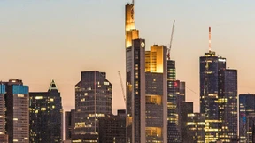 Veraltet, versteift, versäumt