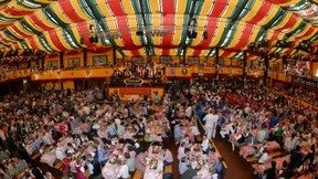 Aus „Hippodrom“ wird „Marstall“