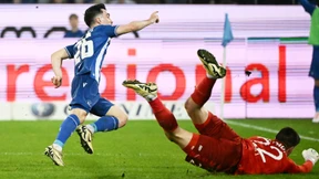 Tabellenführer St. Pauli verliert in Karlsruhe mit 1:2