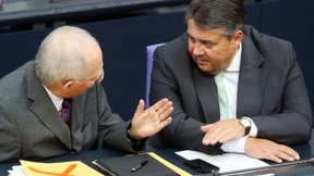 Schäubles Plan spaltet die SPD