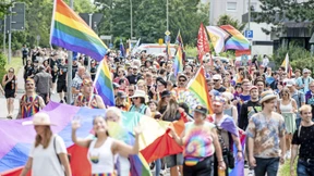 Bunter Umzug und Fest für Vielfalt