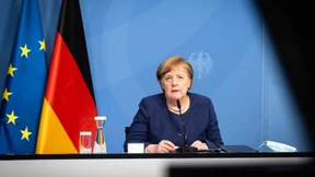 Merkel spricht sich für behutsame Lockerungen aus