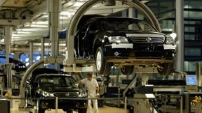 Deutsche Arbeitskosten steigen stärker als im Euroraum