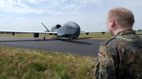 Euro Hawk soll bald ersetzt werden