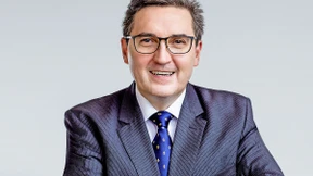 Schon sechs Bewerber für OB-Wahl in Wiesbaden