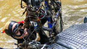 Parkuhr aus D-Mark-Zeiten inklusive