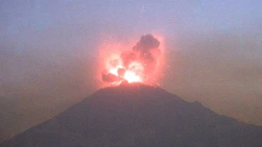 „El Popo“ speit Feuer und Flammen