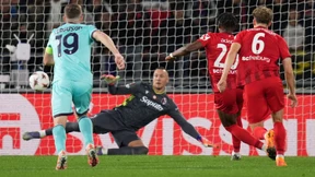 Ein Elfmeter rettet Freiburg einen Punkt in Bologna