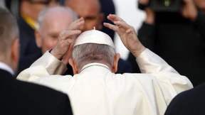 Papst bittet Missbrauchsopfer um Entschuldigung