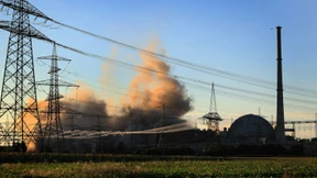 Ermittlungen gegen Störer bei Kühlturm-Sprengung