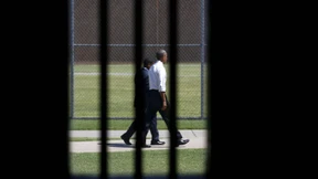 Obama wirbt im Gefängnis für Strafrechtsreform 