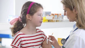 Britische Impfkommission rät von Impfung 12- bis 15-Jähriger ab