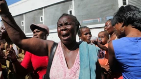 Eine Frau stellt ihr ganzes Land in Frage