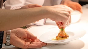 Köche mit fünfjährigem Studium aus Peru nach Hessen