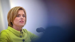 Klöckner gegen dauerhafte Grenzsicherung