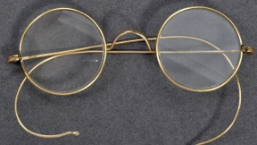 Angebliche Brille von Gandhi versteigert