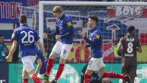 Holstein gewinnt Nordderby in Unterzahl