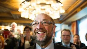 Klöckner: Schulz macht AfD stark