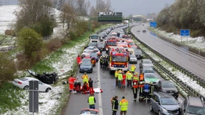 Verletzte bei Unfällen wegen winterlicher Straßenverhältnisse