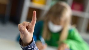 Zahl der Corona-Ausbrüche in Schulen steigt deutlich an