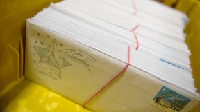 Weihnachtsmarken und christliche Symbolik