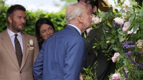 Wenn König Charles sich durch blühende Gärten schnuppert