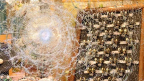 Brutal und ferngesteuert