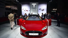 Tesla ruft 123.000 Fahrzeuge in die Werkstätten