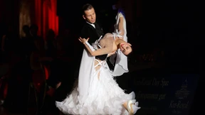 Mit dem Langsamen Walzer aus der Karriere tanzen 