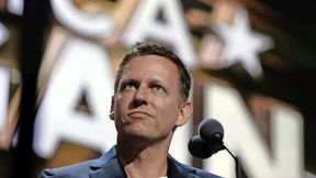 Er investiert in eine neue Generation von Trumpisten