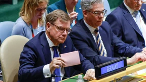 Nach einer Handynachricht ahnen alle: Das war’s
