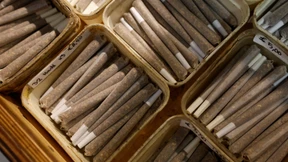 „Eine Cola und einen Joint, bitte“