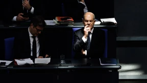 Weiß es auch der Kanzler nicht?