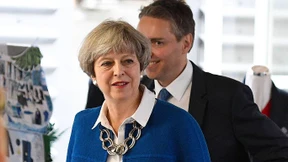 Mays „Demenzsteuer“ verschreckt Wähler