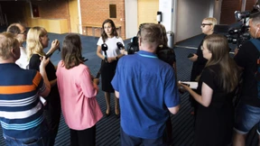 Darf eine Politikerin feiern?