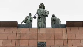 Angeklagter erhebt Vorwürfe gegen getötete Ehefrau