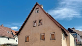 Kein Geld für das Geisterhaus