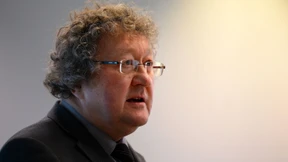 Zwischen den Fronten